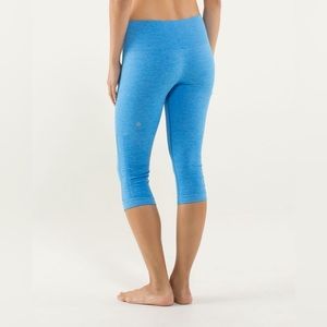 Lululemon In The Flow Crop II Leggings
Heathered Cornflower
